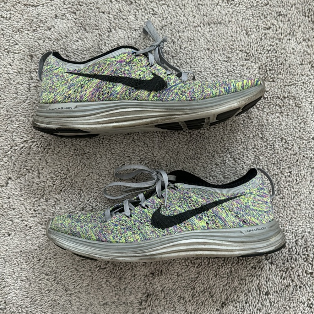 Nike Running Shoe Flyknit Lunarlon Multicolored/Grey Size 8.5